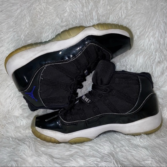 *SALE* Air Jordan 11 Retro “Space Jam 2016 Release” - Picture 2 of 3